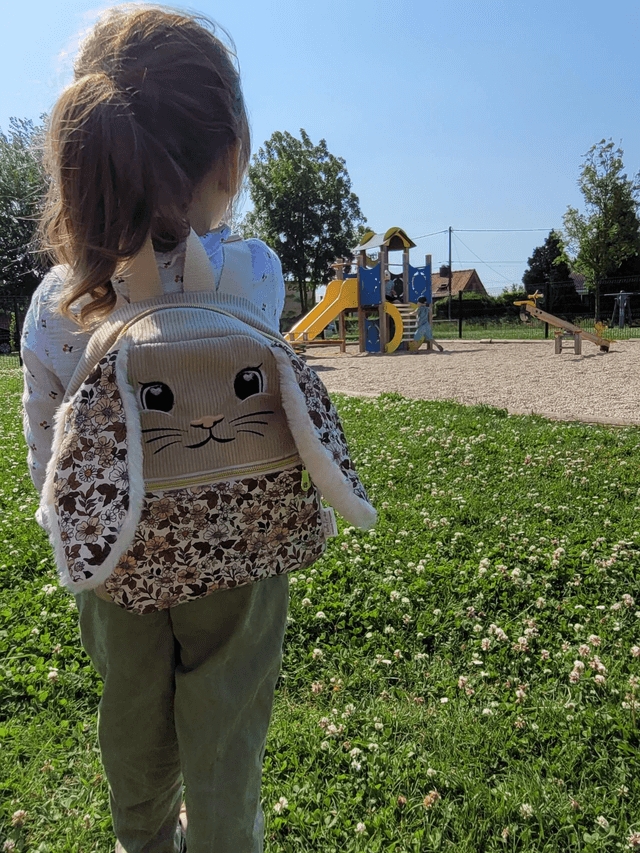 Sac à dos 🐰 zippé rose 