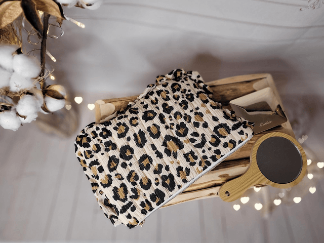 Trousse plate et volant léopard 🐆  