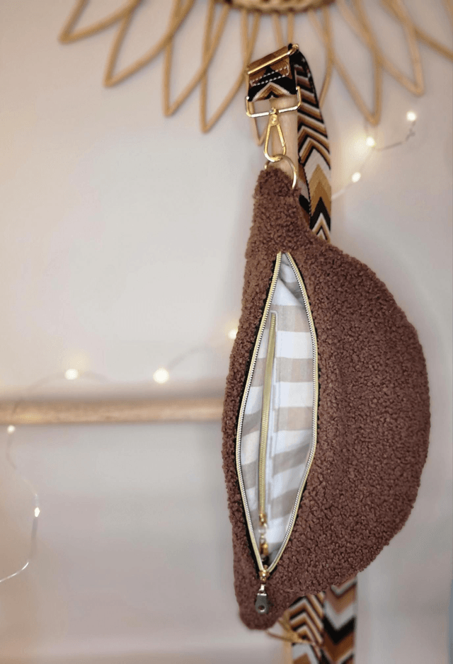 Banane sherpa bouclette marron avec bandoulière amovible