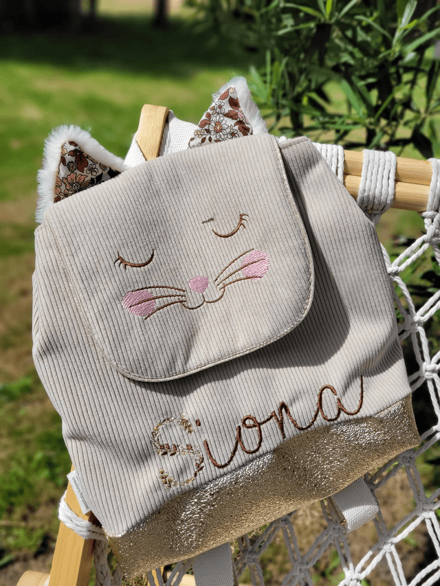 Sac à dos petit chat 🐱 fond simili cuir