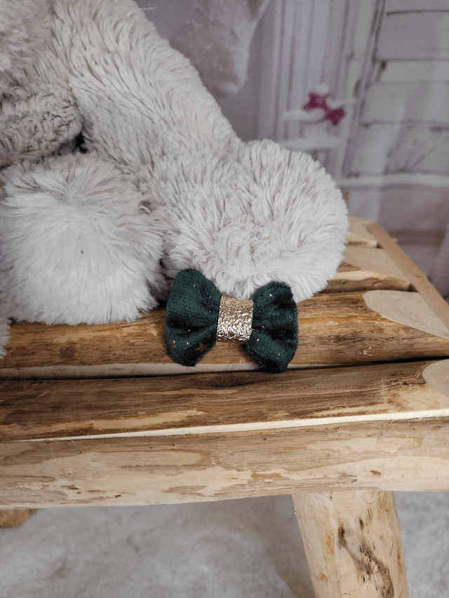 Barrette verte et étoiles dorées 🌟