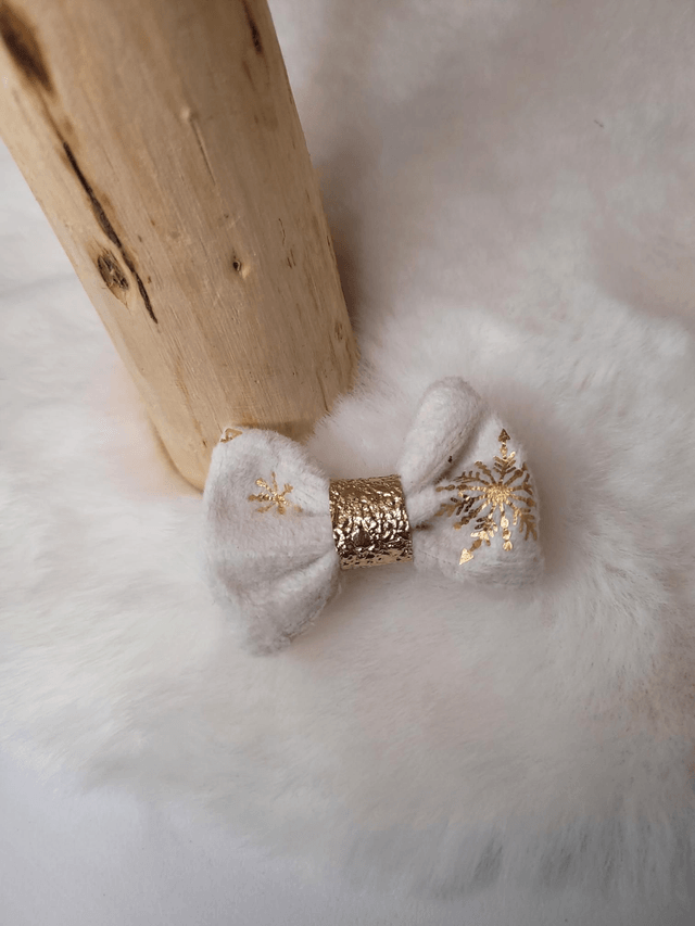 Barrette blanche et étoiles dorées ⭐️