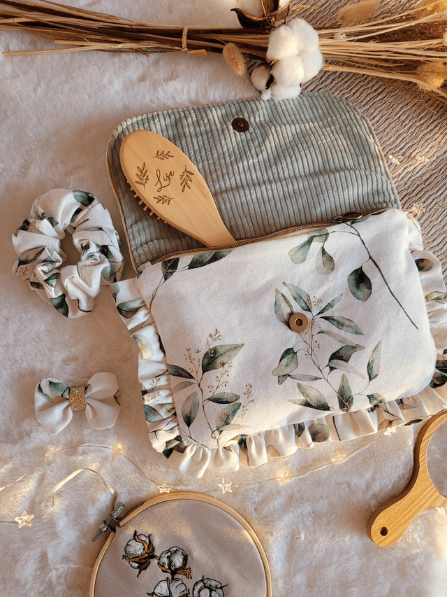 Pochette/trousse feuilles 🍃  